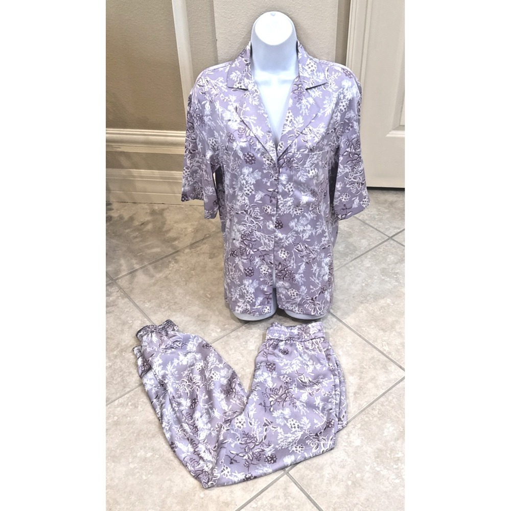 Zara Purple Satin Pajama Set Sz S Floral Print Button Front‎ Short Sleeve Jogger